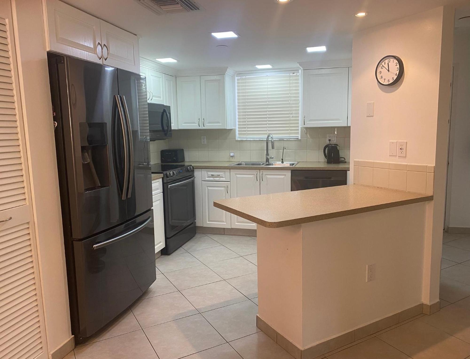 Le Frontenac Villa Sunny Isles Beach Esterno foto