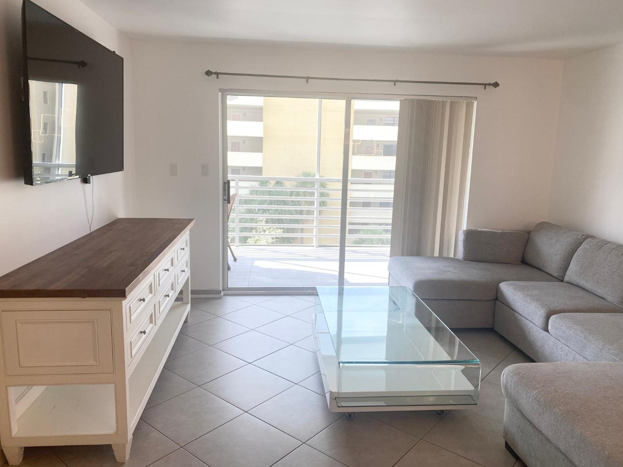 Le Frontenac Villa Sunny Isles Beach Esterno foto