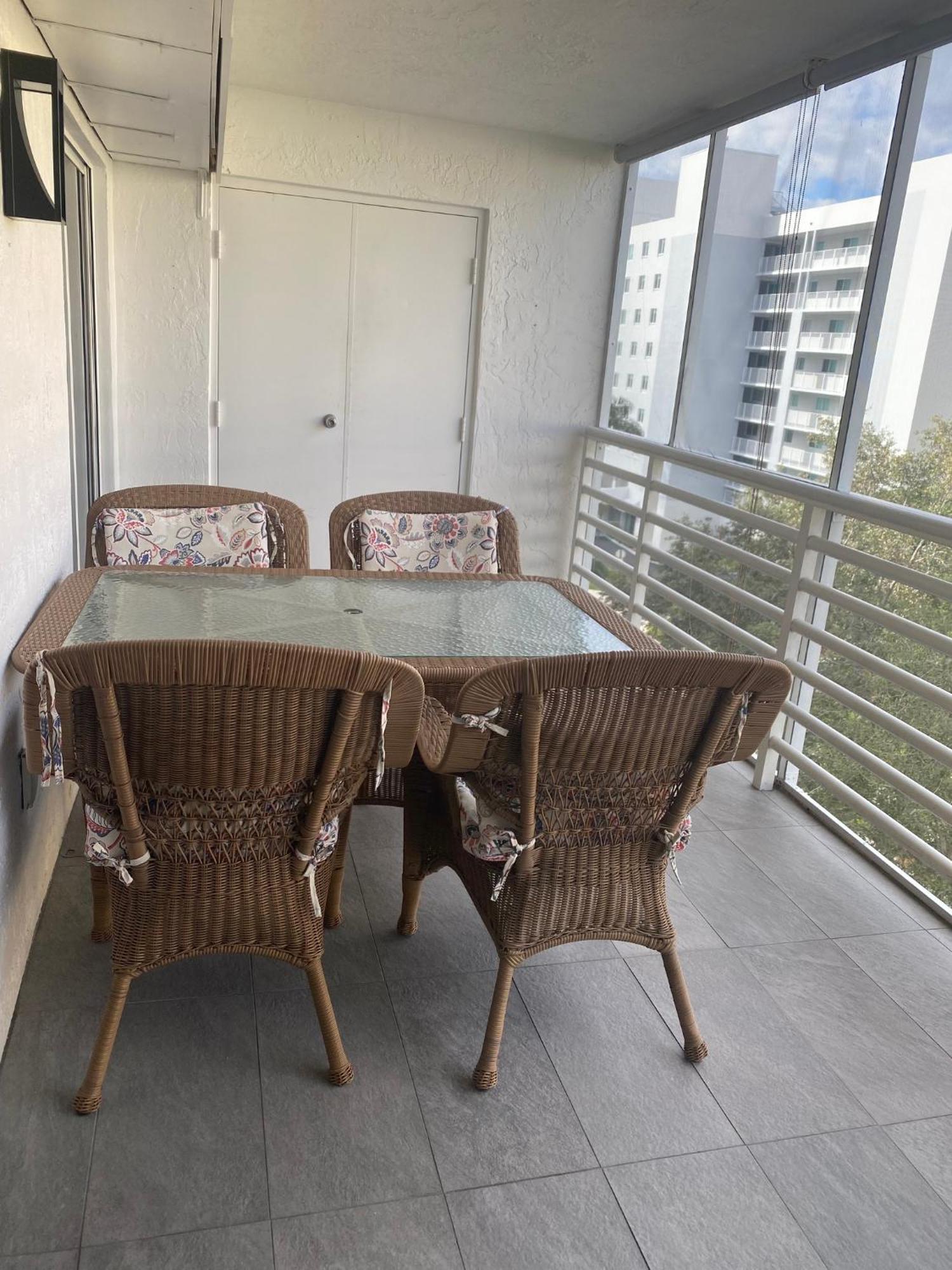 Le Frontenac Villa Sunny Isles Beach Esterno foto
