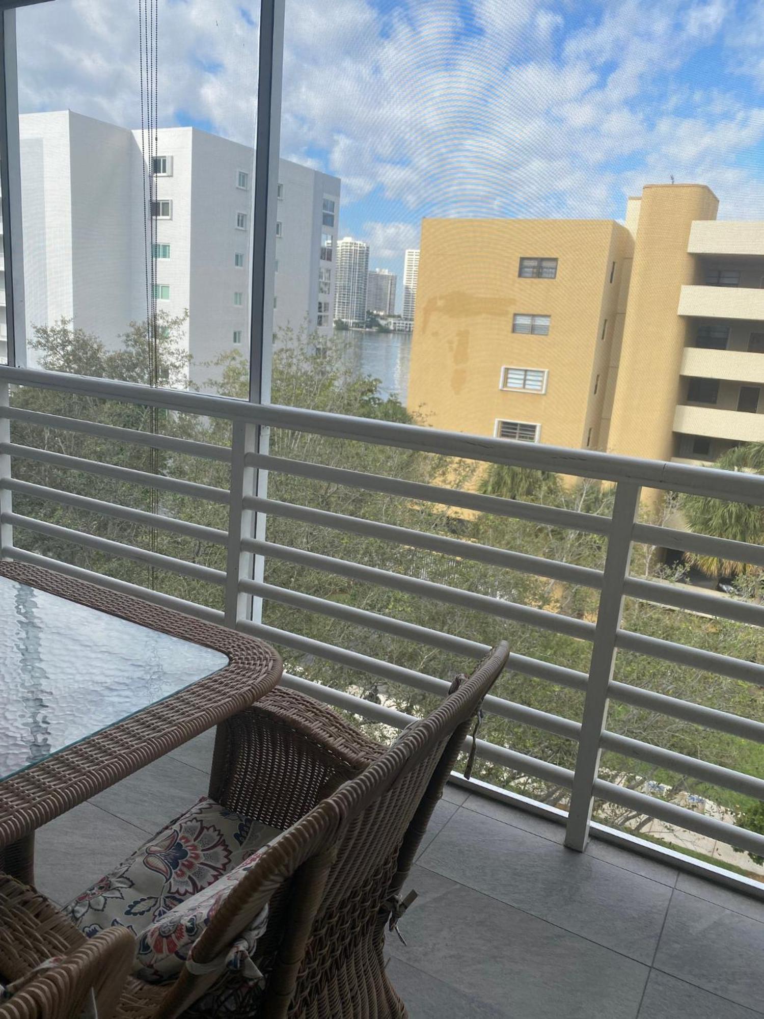 Le Frontenac Villa Sunny Isles Beach Esterno foto